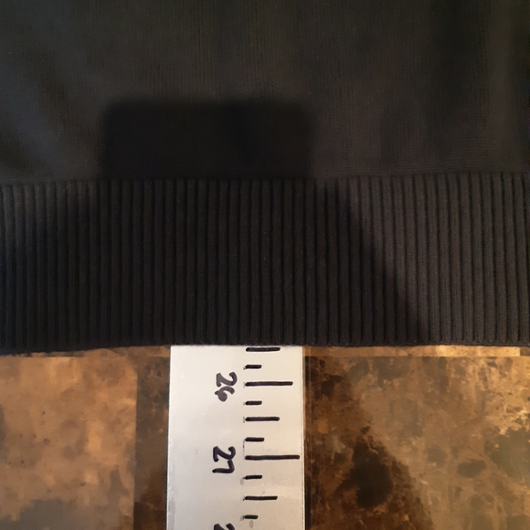 Tommy Hilfiger Large Sweater - Picture 6 of 9